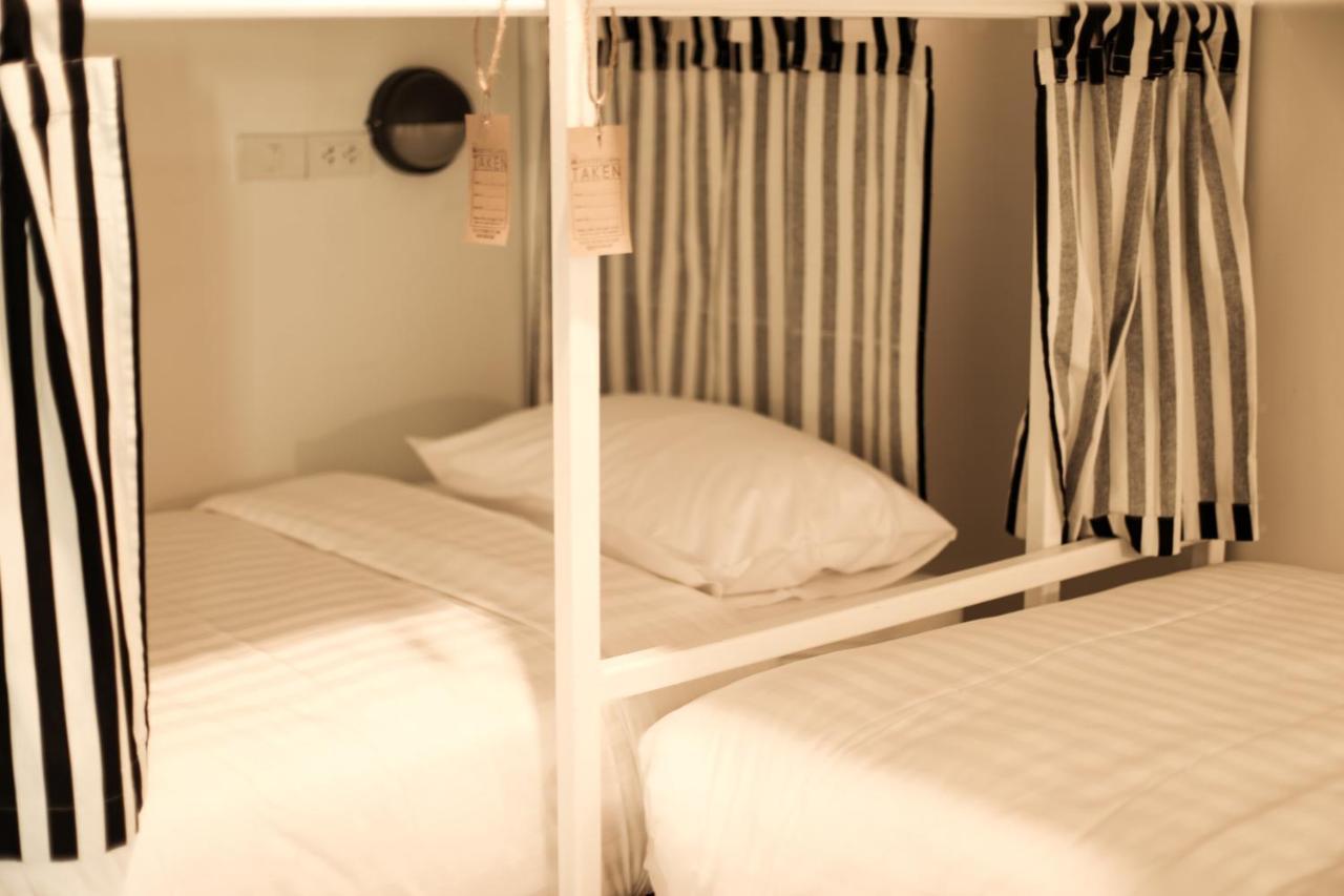 Hostel Lullaby Non-Smoking (Adults Only) Chiang Mai Exterior foto